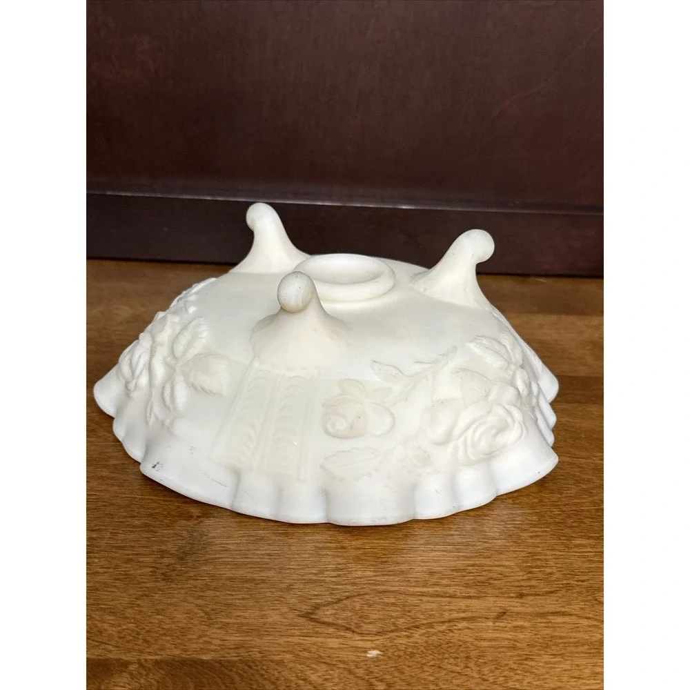 Custard Satin Imperial Glass Footed Bowl Ruffled Edge Rose Pattern Vintage